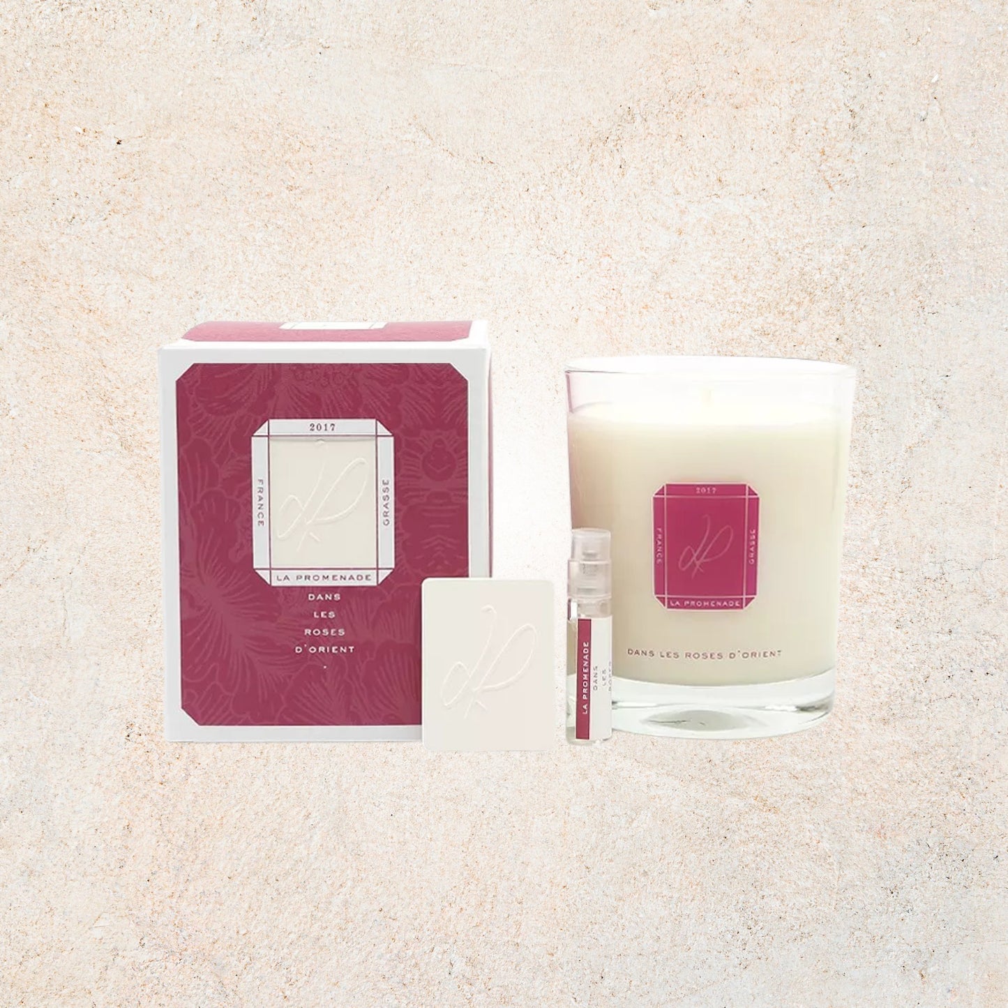 Bougie parfumée Dans les Roses d’Orient 180g, cire 100% végétale, notes de rose et oud, diffusion longue durée, artisanat français | La Promenade