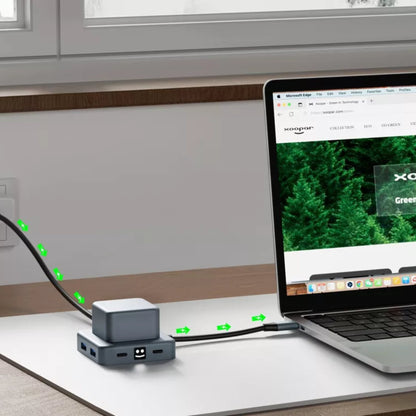 Hub de charge 7-en-1 CUBBI Argent, aluminium et plastique recyclés, ports USB-C, USB-A, HDMI, audio, module anti-stress, durable et performant | XOOPAR