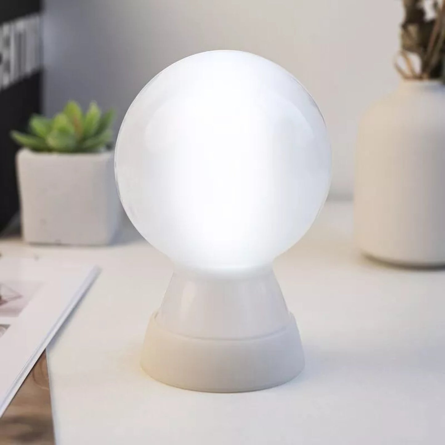 Lampe intelligente Mr Bio blanche avec éclairage Smart Mood et coque recyclable | XOOPAR