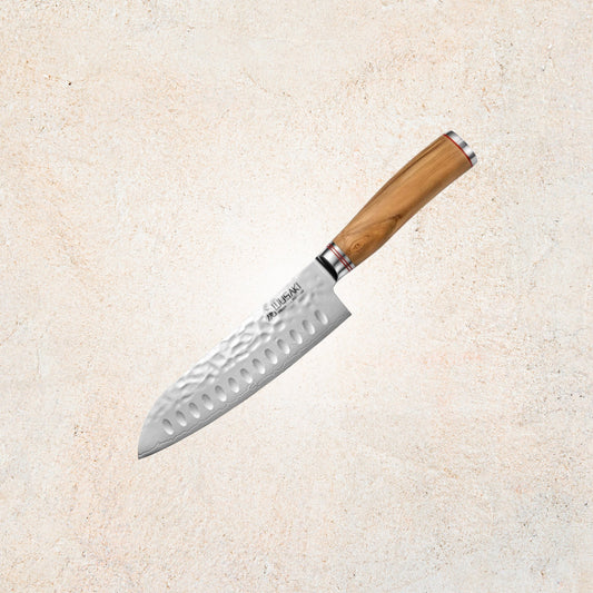 Couteau Santoku Wusaki 17 cm lame Damas 67 couches manche olivier | Les Découpeurs