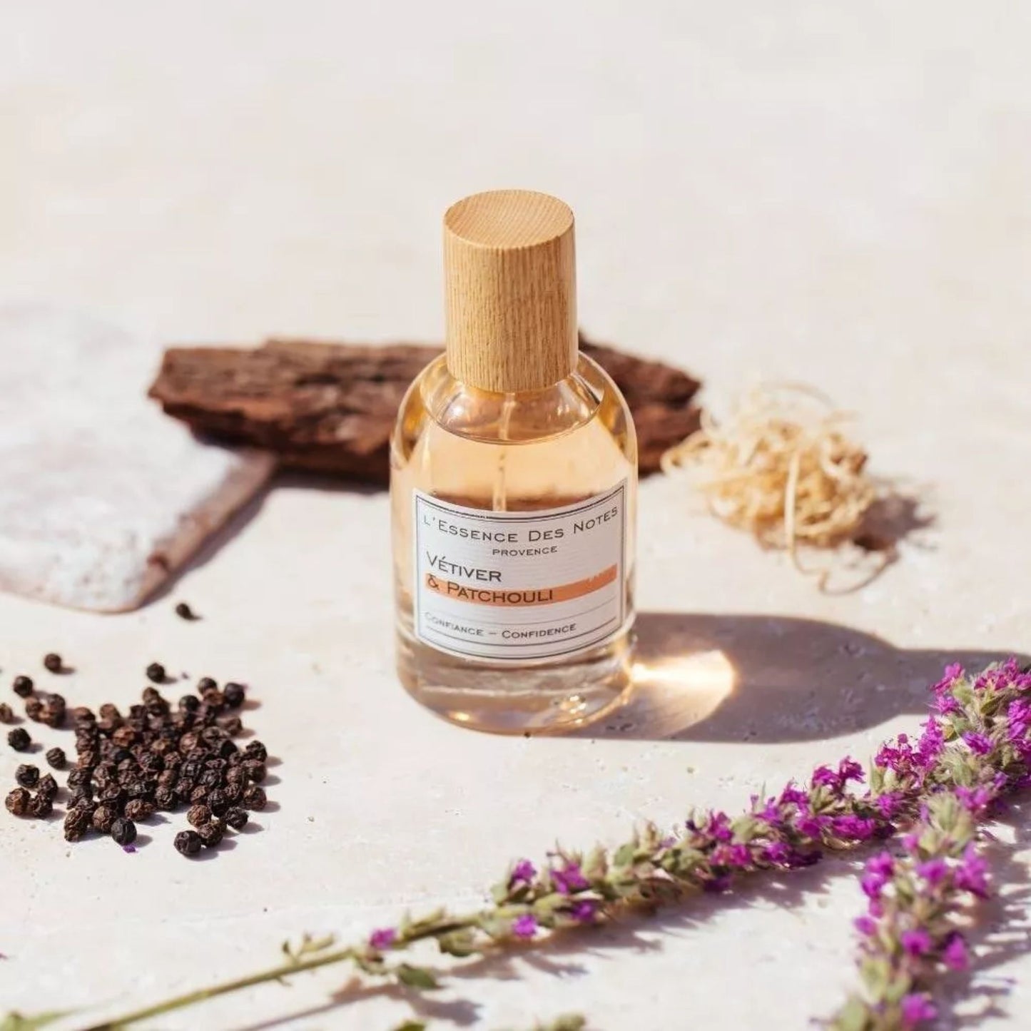 Eau de Parfum Vétiver & Patchouli 50ml – Parfum boisée et tonique – L’Essence des Notes