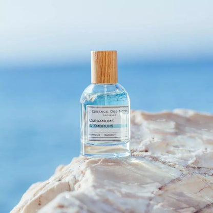 Eau de parfum naturelle Cardamome & Romarin Sérénité 30 ml, parfum marin frais avec huiles essentielles relaxantes, vegan et cruelty free | L’Essence des Notes